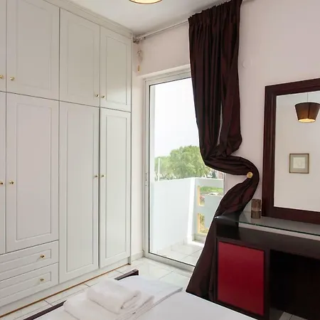 Thalassa Seaside Apartment Chania (Crete)